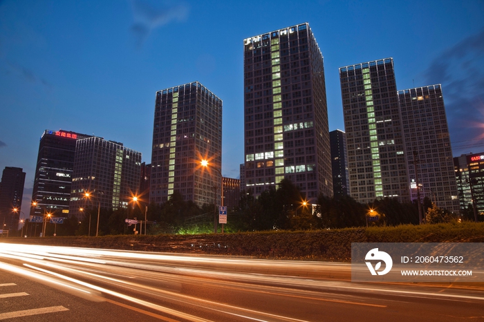 CBD道路夜景