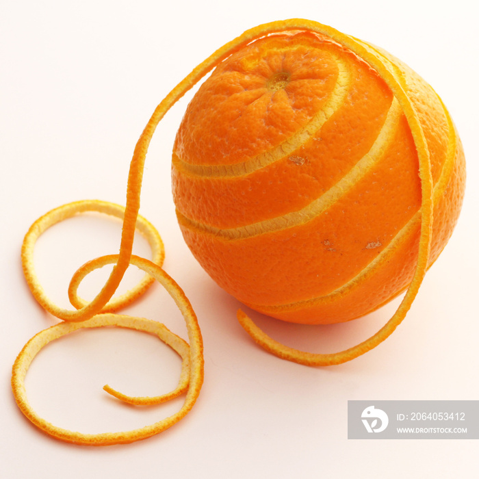 Une orange et son灯丝