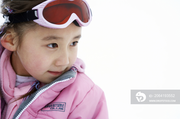 雪地小女孩