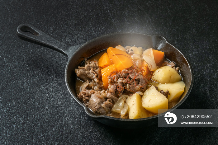 肉じゃが　Japanese style stewed meat and potatoes