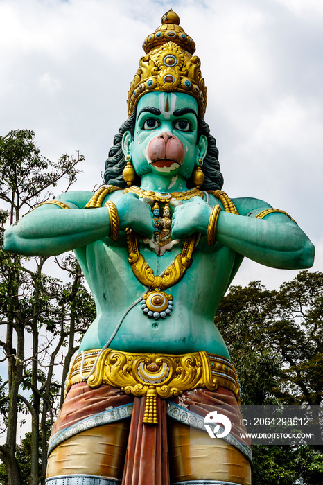 五颜六色的哈努曼雕像，巴图石窟寺，马来西亚，吉隆坡，亚洲