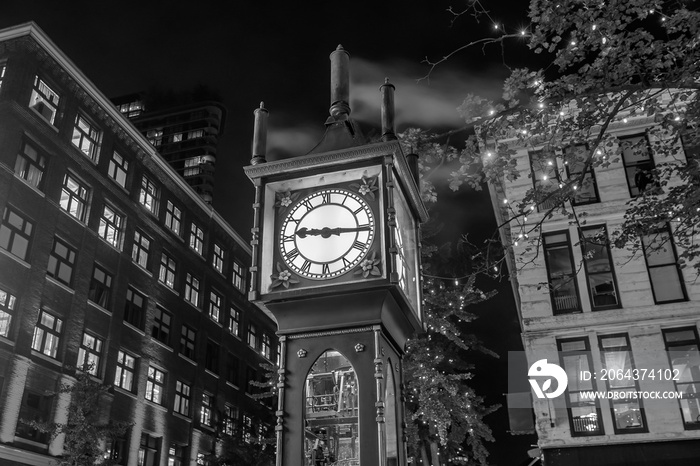 Old Steam Clock in Vancouvers historic Gastown district at night