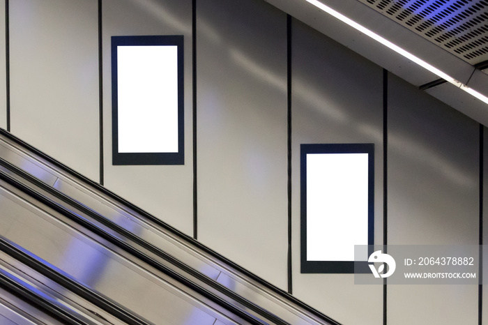 地铁站自动扶梯展示海报媒体模板广告