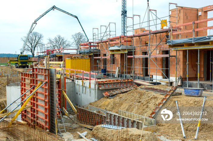 Ziegelbau in einem Rohbau