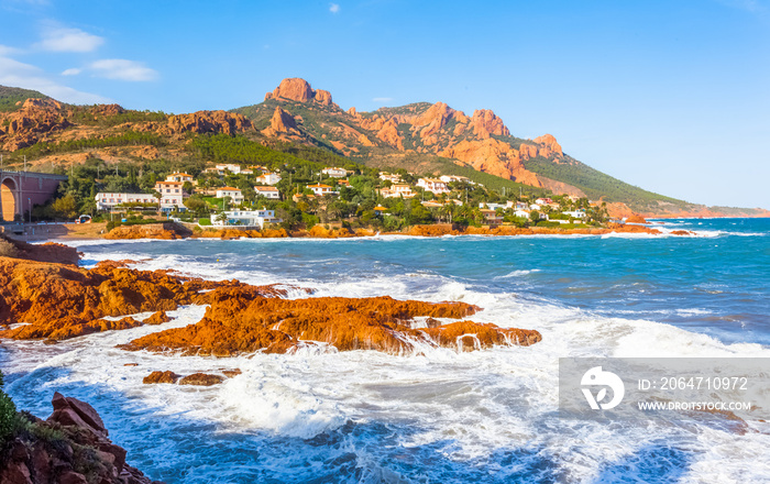 Calanques et plage du massif de l’Estérel, Var, Côte d’Azur, France 