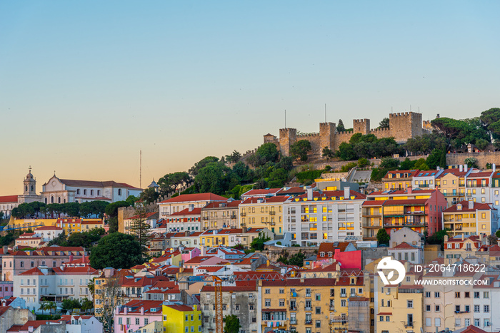 葡萄牙里斯本圣乔治城堡的日落美景