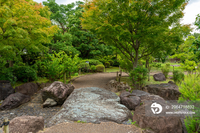 日本大阪池田城堡的传统日式花园