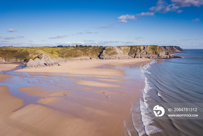 Three Cliffs Bay Gower Peninsula Wales Great Britain鸟瞰图