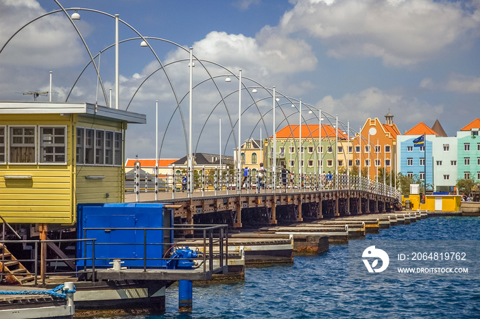 Queen Emma Bridge Willemstad, Curacao