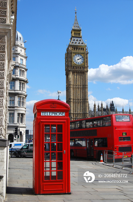 伦敦的电话亭、大本钟和双层巴士