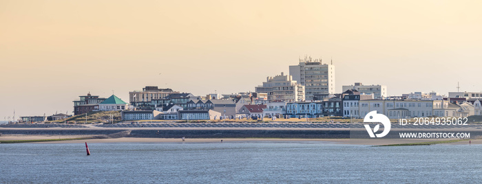 Insel Norderney Blcik von Fähre ankunft Nordsee Deutschland