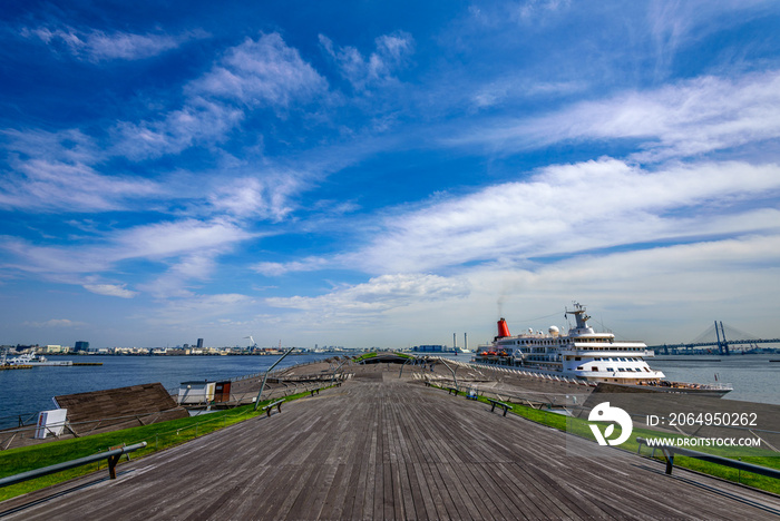 横浜・大桟橋の風景