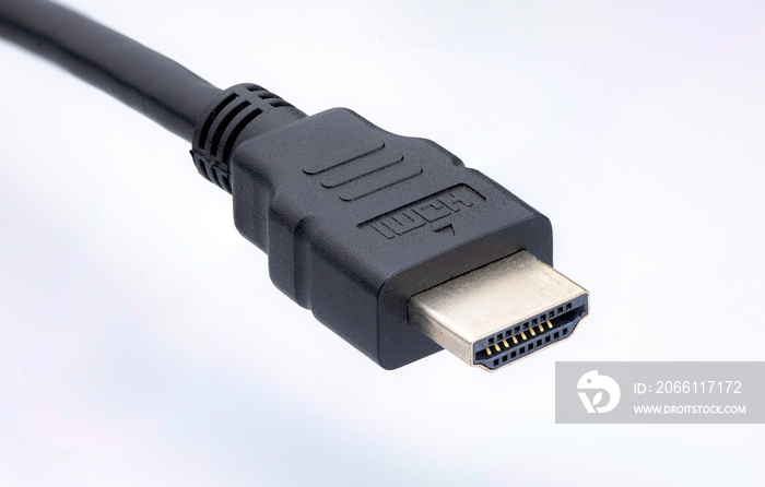 白色背景HDMI电缆连接器特写镜头