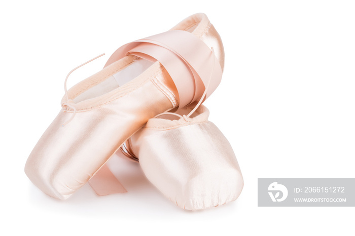 白色背景上的粉色芭蕾舞鞋