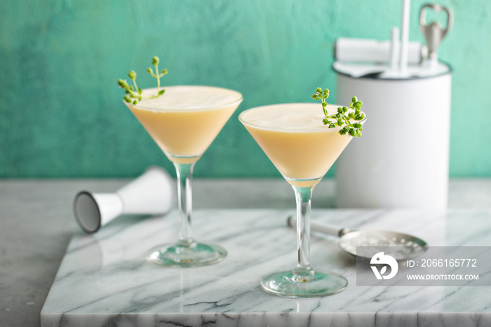 Pineapple egg white fizz cocktail with rum