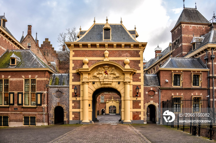 Entrance gate to the parliament building, Binnenhof, near the office of the Prime Minister, The Hagu