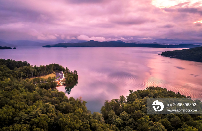 beautiful early morning sunrise on lake jocassee south carolina