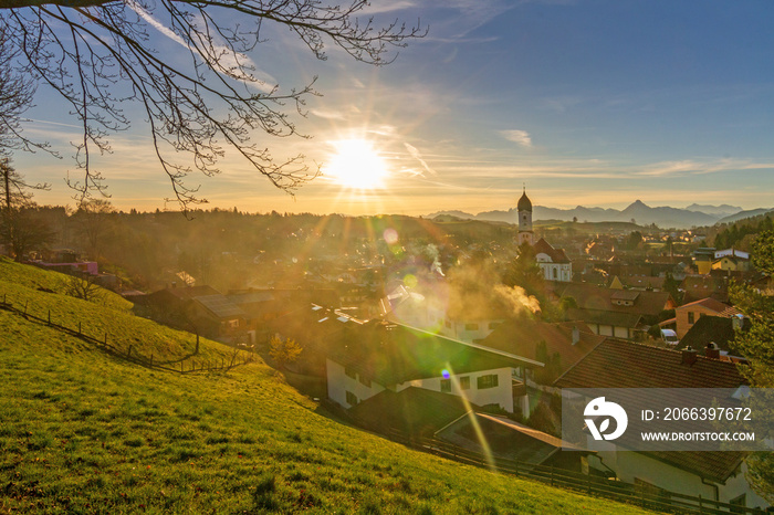 Nesselwang - Sonnenaufgang - Allgäu - malerisch - Ortsansicht