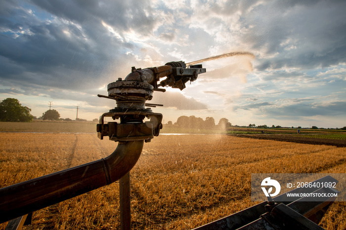 künsliche Bewässerung in der Landwirtschaft, Versorgung von Kulturland mit Wasser