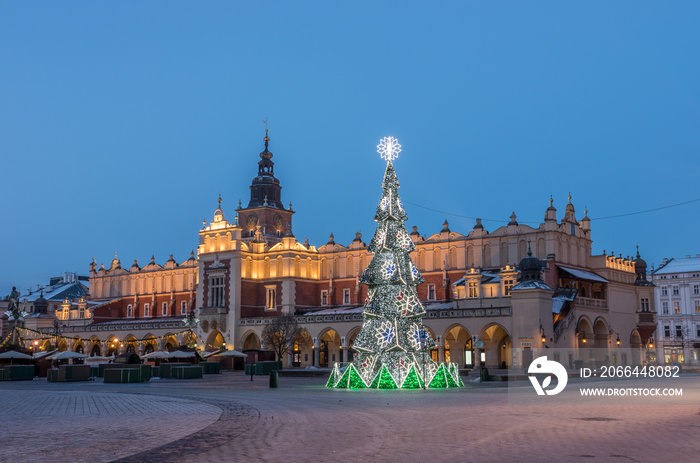 Krakow, Poland, Cloth hall (Sukiennice) and Main Market square with Christmas tree