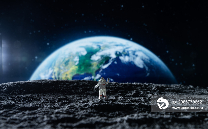 宇航员看向地球