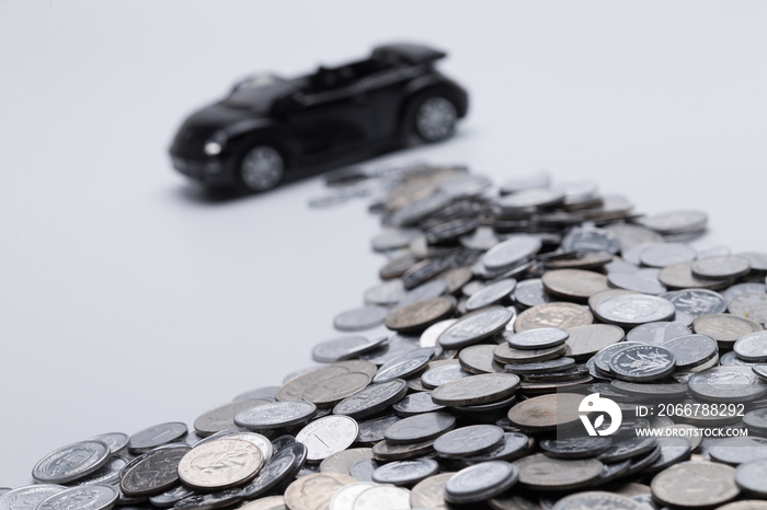 硬币和汽车模型