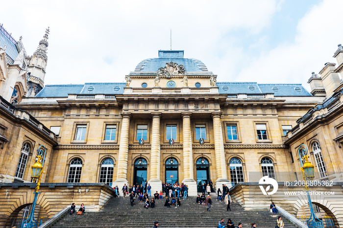 Palais de Justice is located in central Paris.