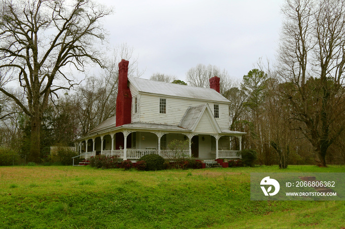 retro house historic southern vintage home preservation historical restored plantation