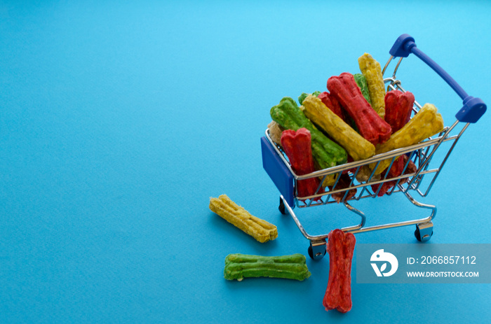 shopping cart with chewing dog treats