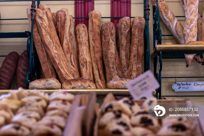 baguettes de pain en boulangerie