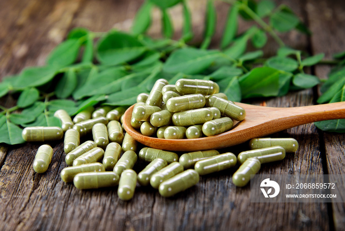 Moringa leaves and capsules (Herbs for health)