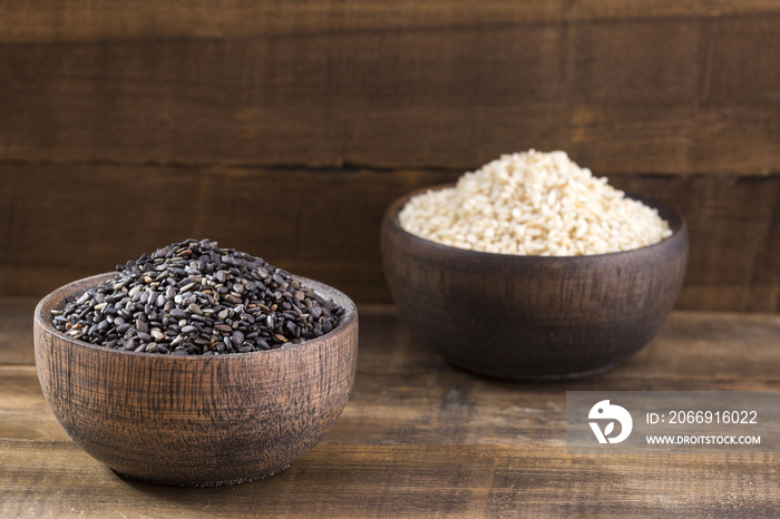 White sesame and black sesame seed - Sesamum indicum