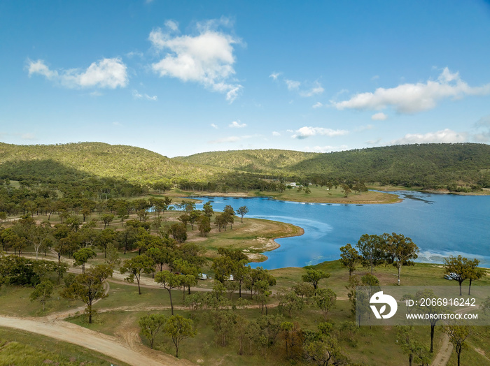 Holidaymakers free camping at Eungella Dam