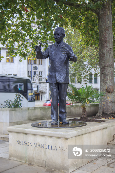 Nelson Mandela memorial by sculptor Glyn Williams on Parliament square in London.