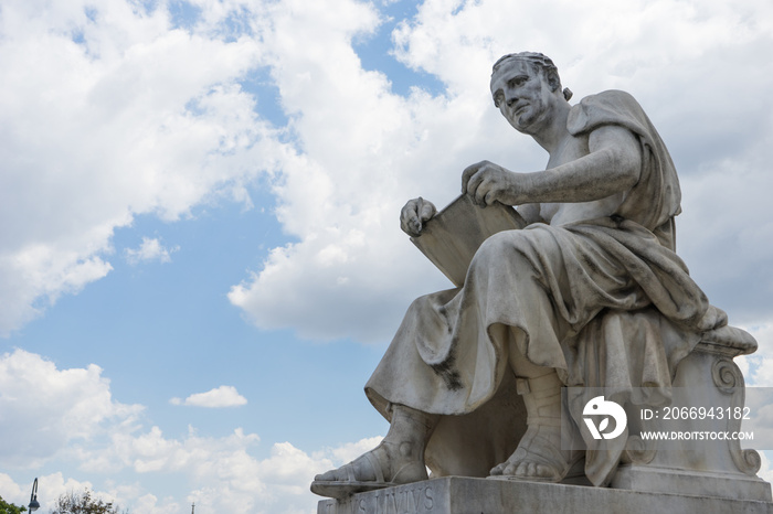 Statue portrait of Titus Livius in front of the austrian parliament in Vienna