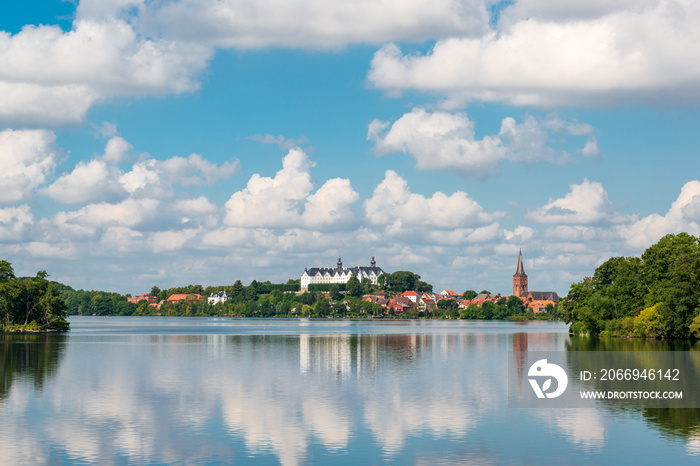 Fotos einer Bootsfahrt auf dem Großen Plöner See ein unter Naturschutz stehender See in Schleswig-Holstein