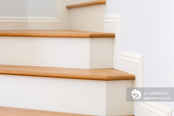 Hardwood Floor Installation On Staircase Turning Corner, Irregular Shape