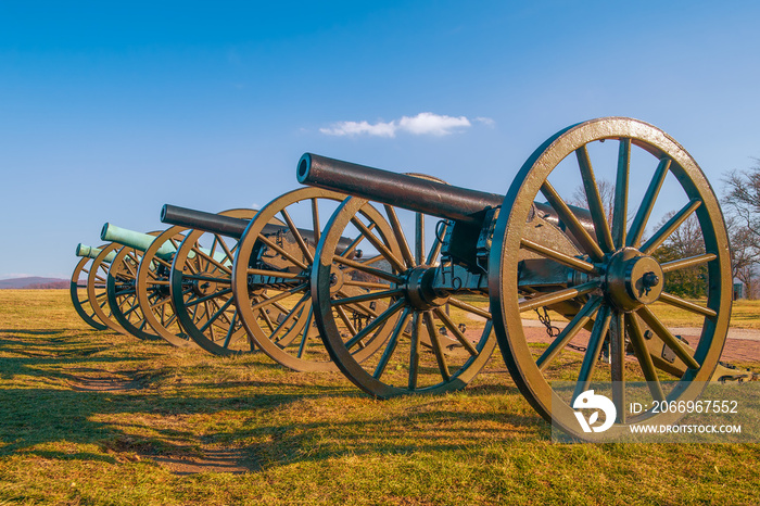 A row of four cannons at the Antietam Civil War Battlefield.Sharpsburg.Maryland.USA