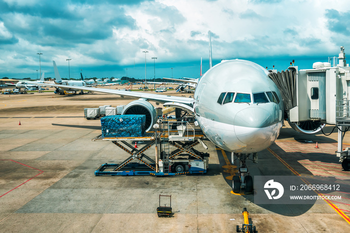 preparing the plane for departure