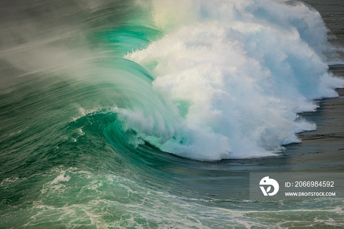 The high waves of Nazaré