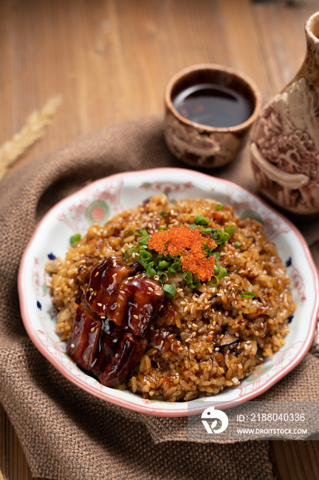 日式鳗鱼炒饭