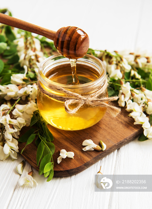 Honey with acacia blossoms