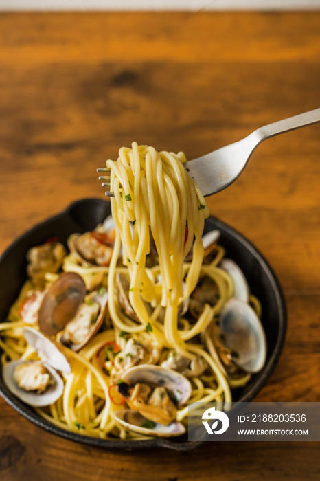 パスタ　ボンゴレSpaghetti with clam and tomato