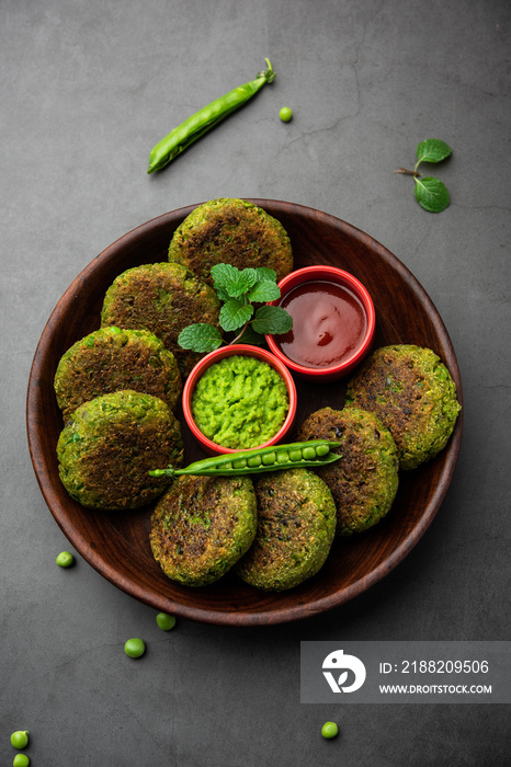 Hara bhara kabab are pan-fried spiced patties made with a mix of spinach, green peas and potatoes