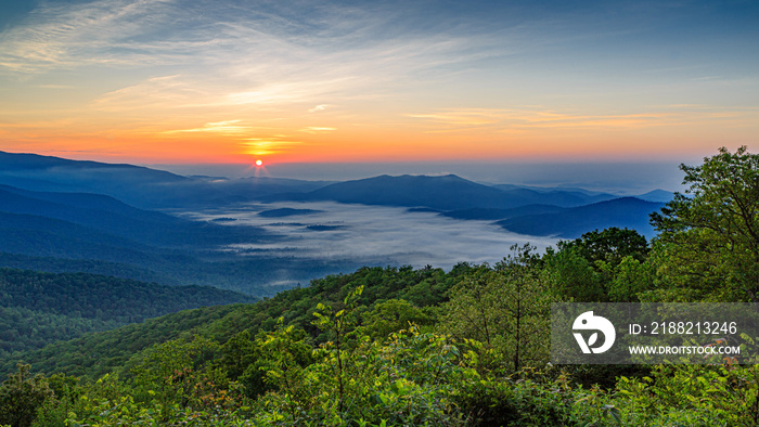 Sunrise over the Blue Ridge Parkwy in spring