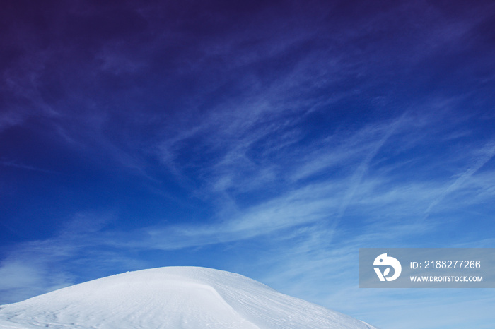 Paysage des Deux-Alpes en hiver , ski dans les Alpes