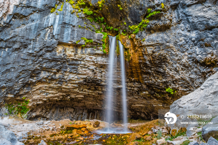 Beautiful Sunset Hike to Hanging Lake in Glenwood Springs, Colorado