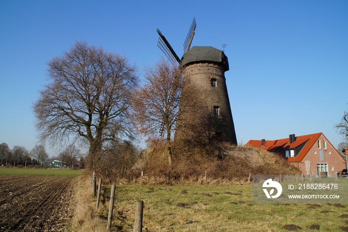 Turmwindmühle Holtmann in Schermbeck Damm