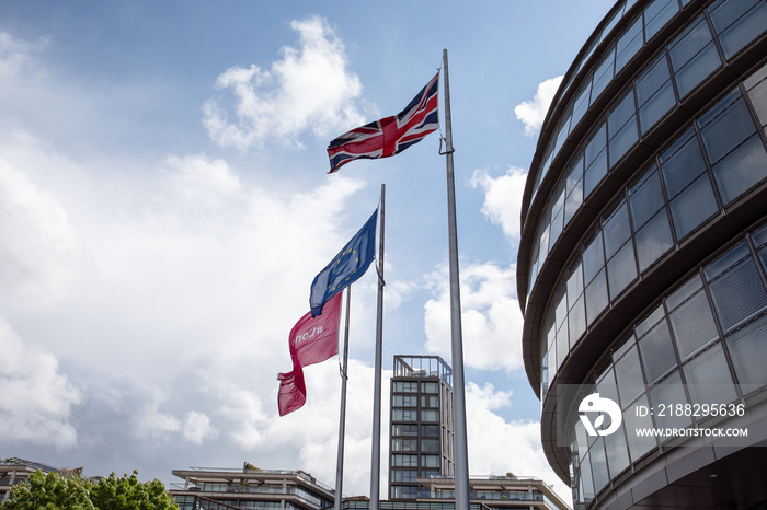 London city hall, - the office for the mayor of London and London Assembly, British, EU and London flags