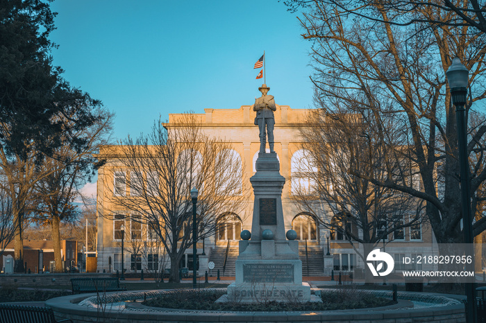 Confederate statue downtown Bentonville, Northwest Arkansas, Statue of confederate soldier James H Berry, southern soldiers, USA Arkansas flags